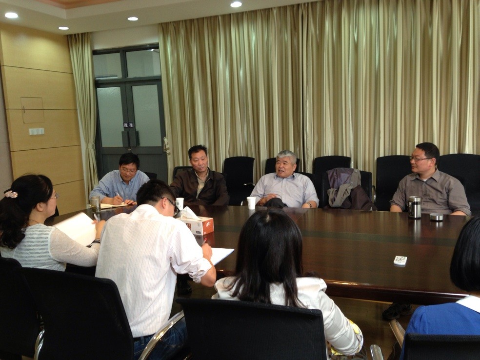 上海大学刘曾荣教授来我院访问