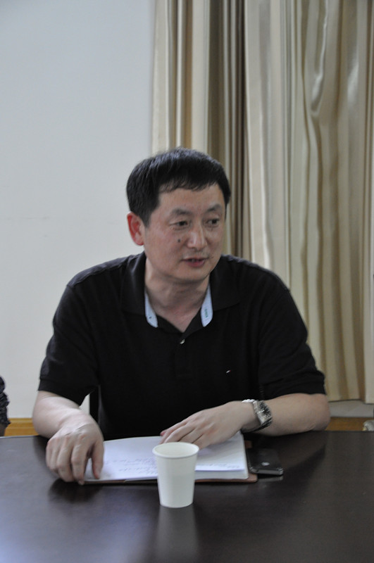 我院召开青年教师成长与发展座谈会