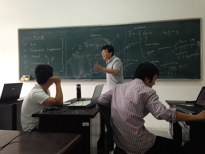 英国纽卡斯尔大学史建清教授应邀来我院作系列报告