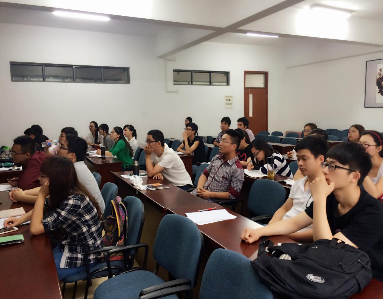 美国佛罗里达理工大学Kanishka Perera教授访问我院