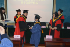 理学院举行2016届研究生毕业典礼暨学位授予仪式