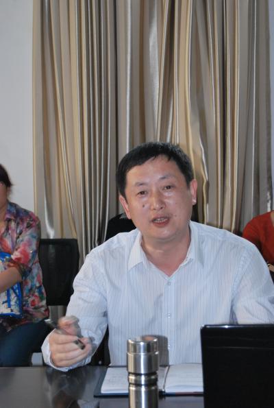 我院召开教师发展座谈会