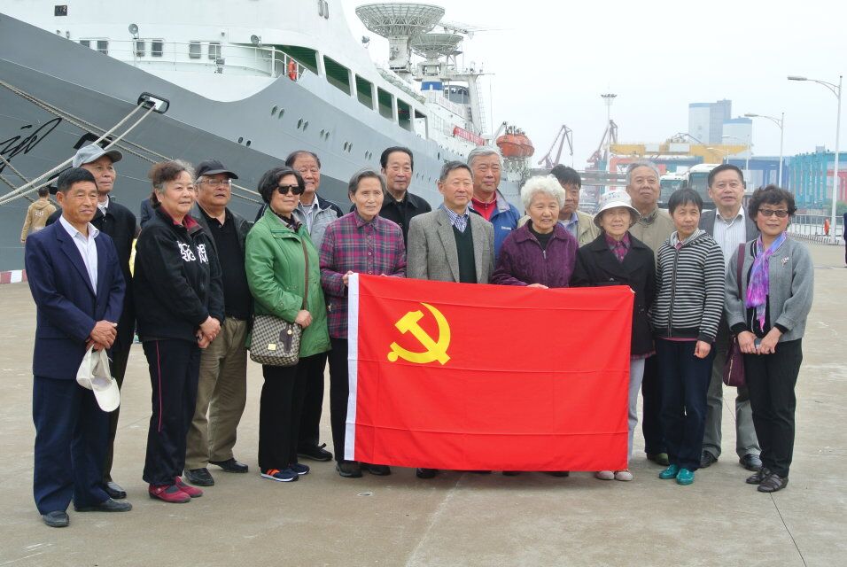 理学院开展“中国航天日”纪念活动