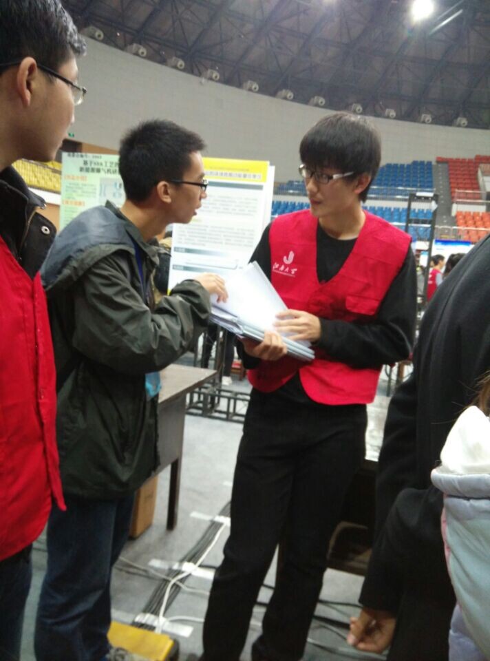 热心服务默默奉献，彰显理院志愿风采——省大学生物理竞赛志愿者服务