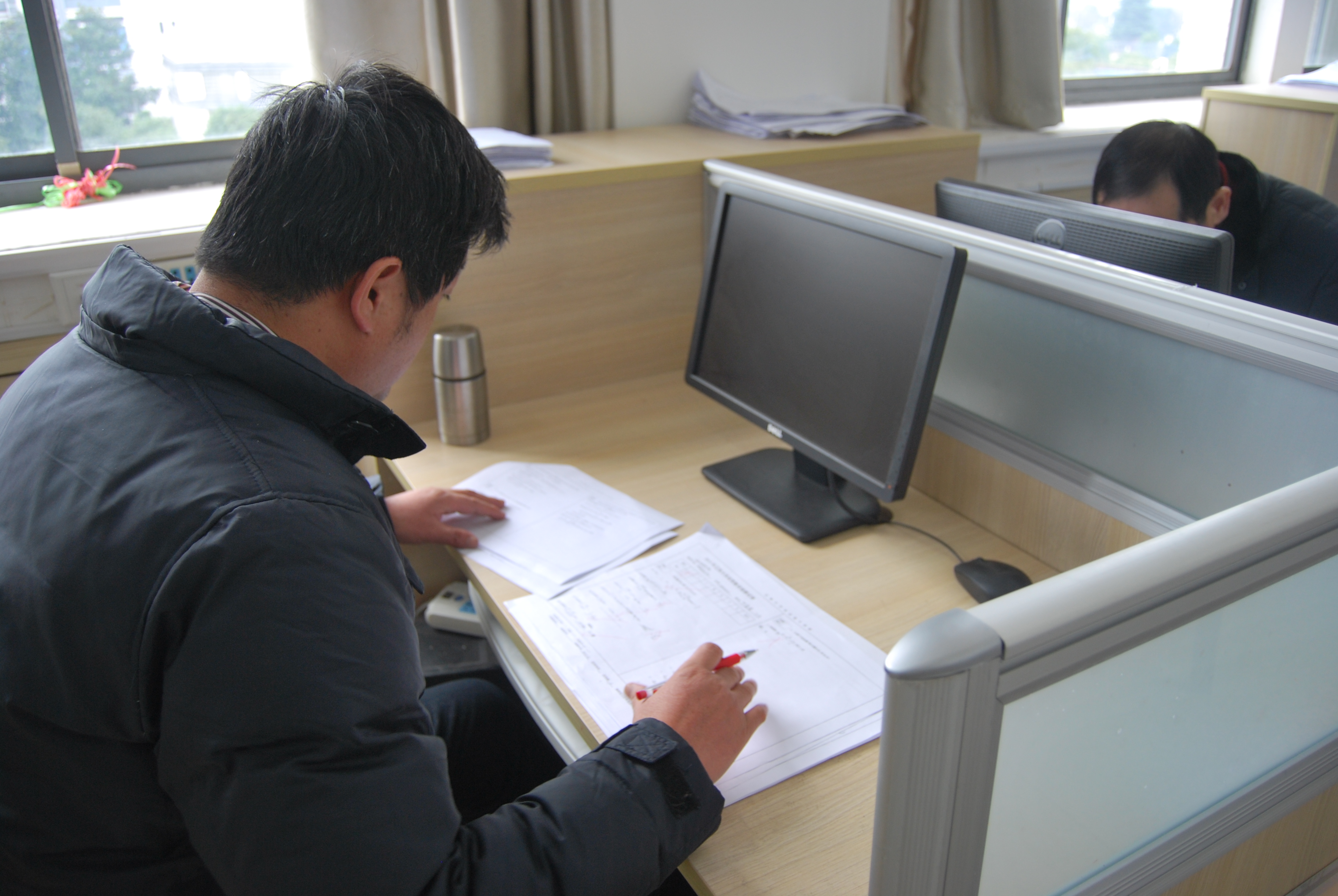 第十三届江苏省高等数学竞赛初赛圆满举行