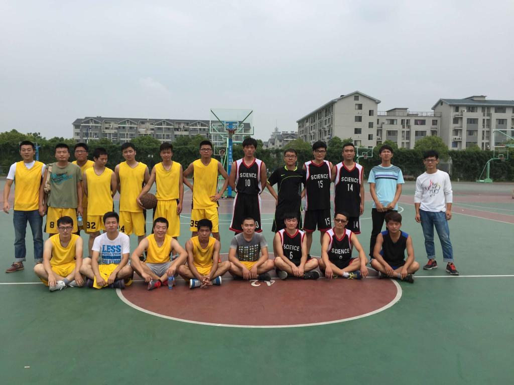 理学院-纺织服装学院篮球友谊赛圆满结束